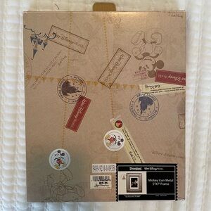 Official Disney Mickey Mouse Icon Silver 5x7 frame NWT NIB
